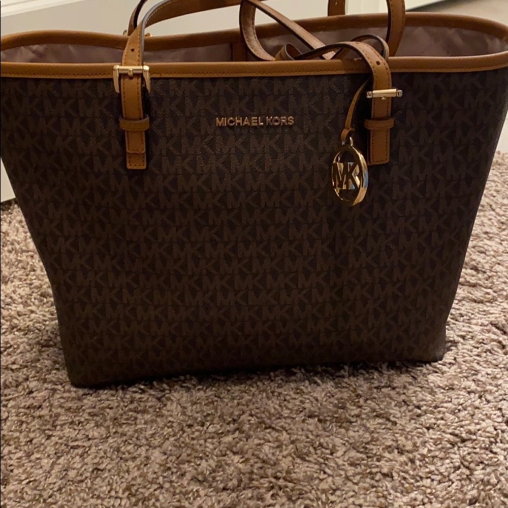 Michael Kors Jetset traveler carryall tote